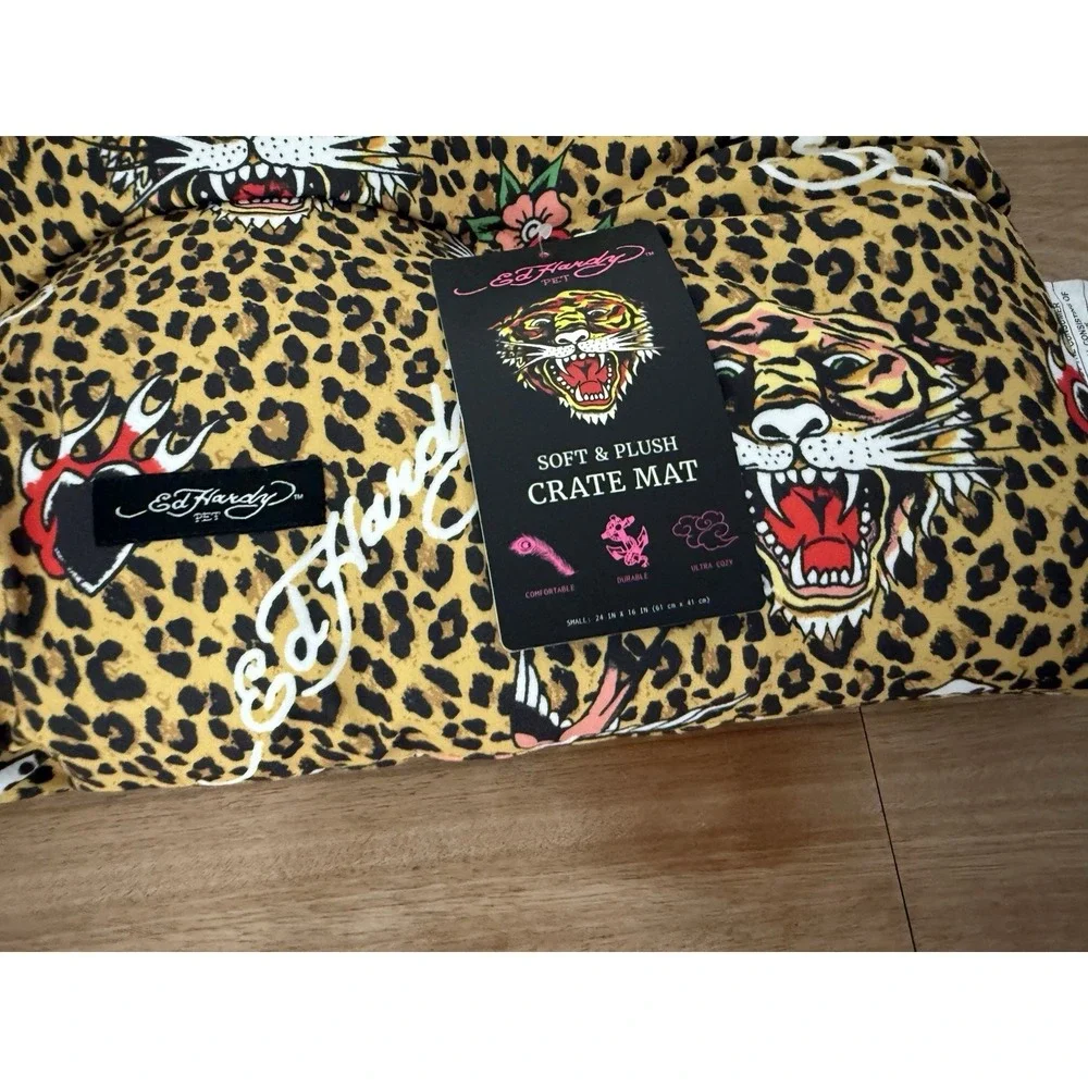 Ed Hardy Pet Crate Mat Small 24x16 Leopard Tiger Plush Dog Bed Cushion NWT